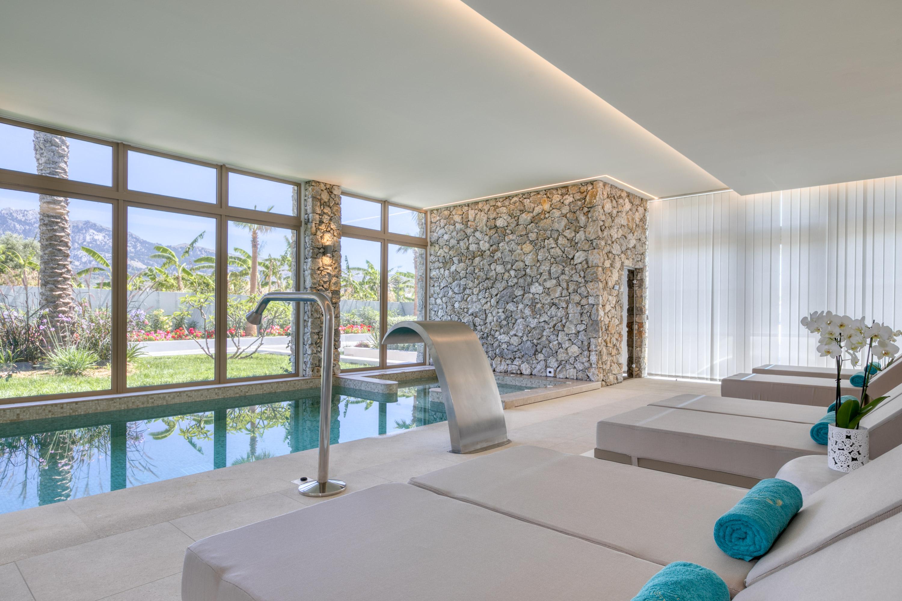 Utopia Blu Hotel Тигаки Экстерьер фото